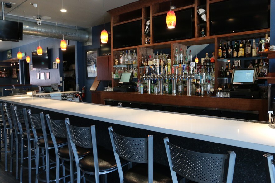 More Photos Of 711 Pacific Ave, Santa Cruz Restaurant For Lease