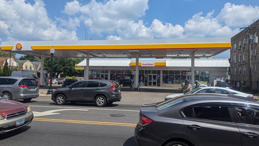 More Photos Of 4359 N Pulaski Rd, Chicago Storefront For Lease