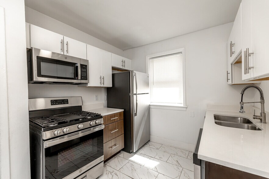 More Photos Of 170 N Hollywood St, Memphis Apartments For Sale