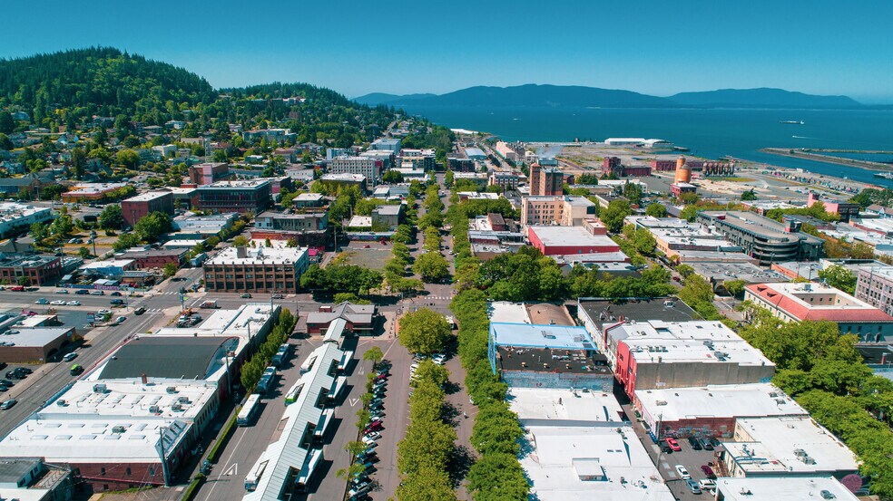 More Photos Of 1411 Railroad Ave, Bellingham Storefront For Lease