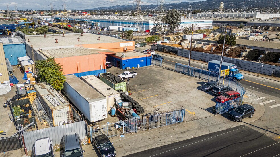 More Photos Of 5901 Coliseum Way, Oakland Auto Repair For Sale