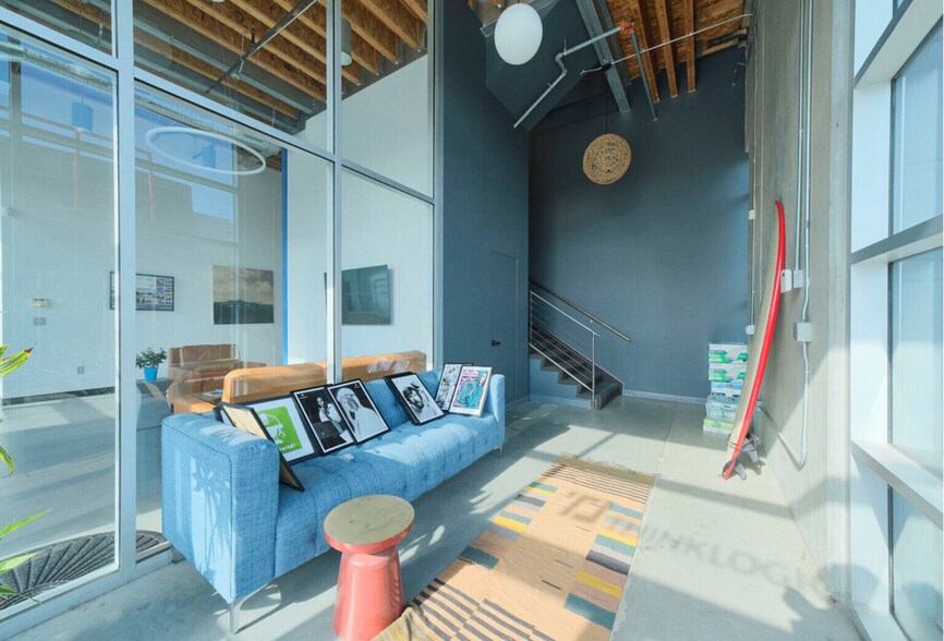 More Photos Of 855 Douglas St, El Segundo Loft Creative Space For Lease