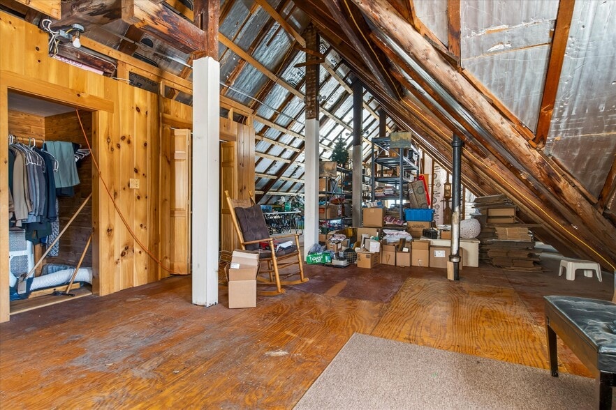 More Photos Of 66 Duttonsville School dr, Cavendish Schools For Sale
