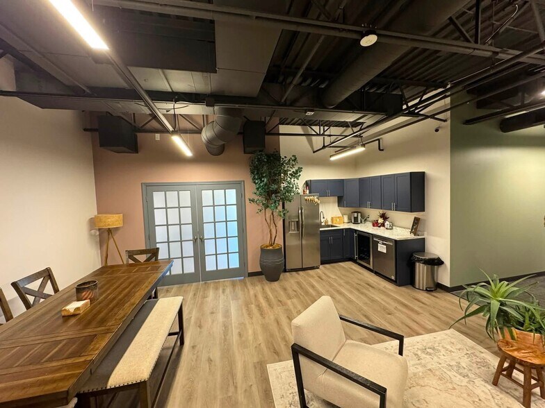 More Photos Of 198 Charlton Rd, Sturbridge Medical For Lease