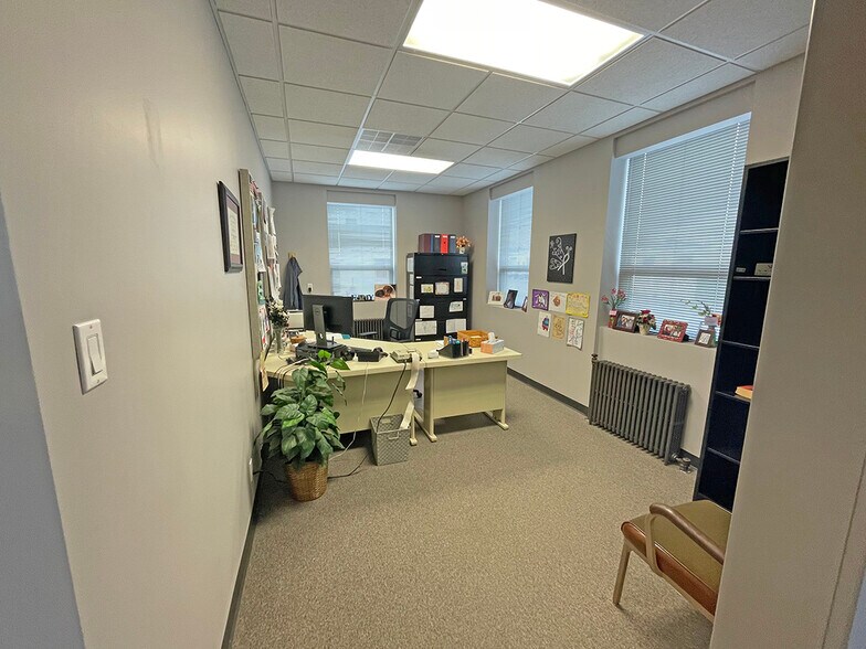 More Photos Of 3309 N 6th St, Harrisburg Warehouse For Sale