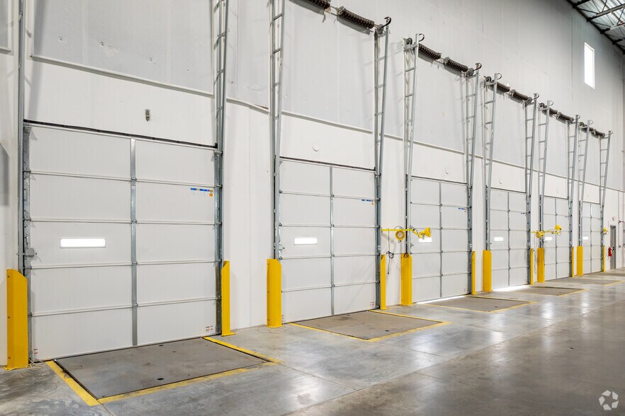 More Photos Of 500 Halls Mill Rd, Freehold Distribution For Lease