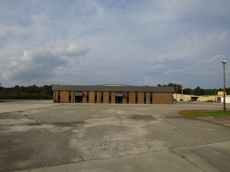 Primary Photo Of 305 W Myrtle Beach Hwy, Johnsonville Warehouse For Lease