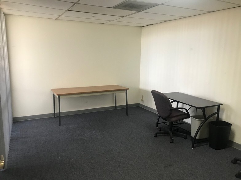 More Photos Of 2446 Pratt Ave, Hayward Warehouse For Lease