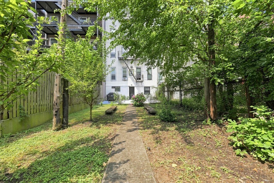 More Photos Of 227 Clinton St, Hoboken Apartments For Sale