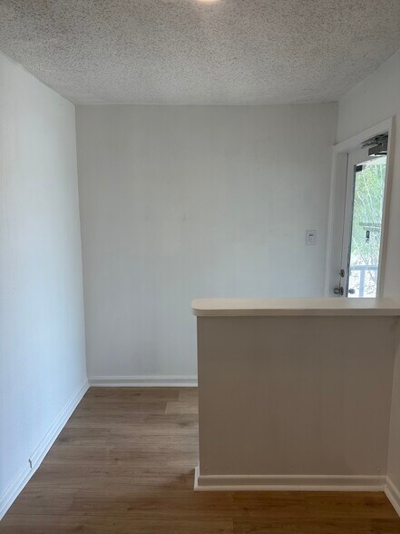 More Photos Of 1420 S Ellison Dr, San Antonio Medical For Lease