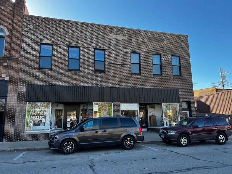 More Photos Of 120 N Side Sq, Macomb Storefront Retail Residential For Sale