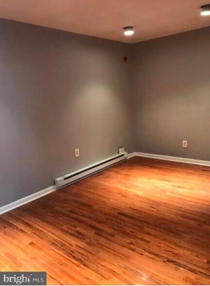 More Photos Of , Philadelphia Unknown For Sale