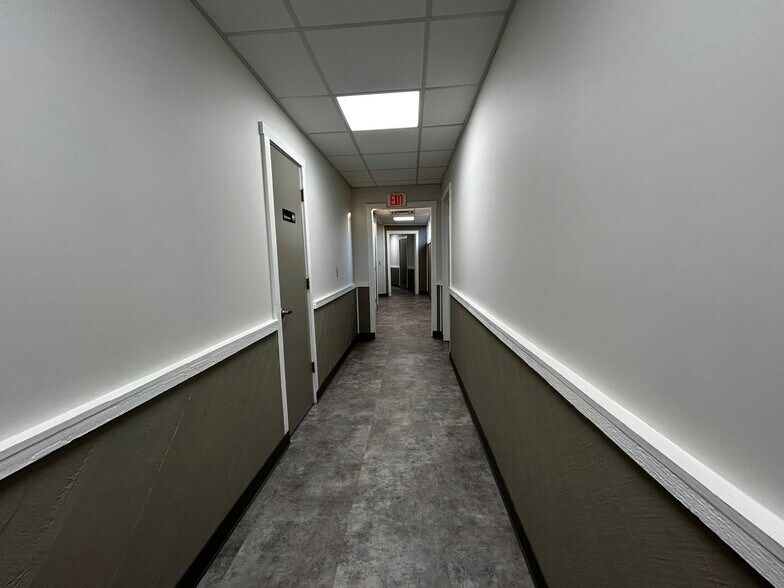 More Photos Of 6820 Roosevelt Ave, Middletown Medical For Lease