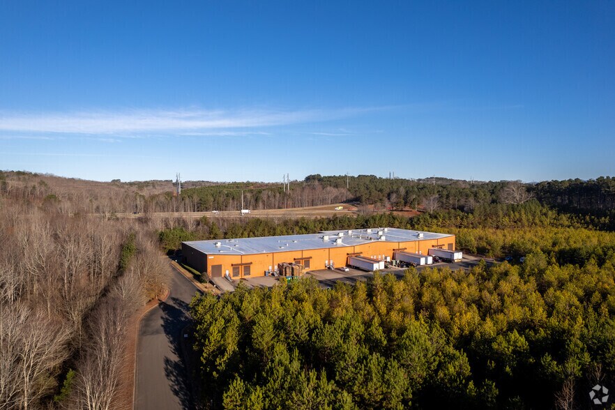 More Photos Of 2220 Airport Industrial Dr, Ball Ground Warehouse For Lease