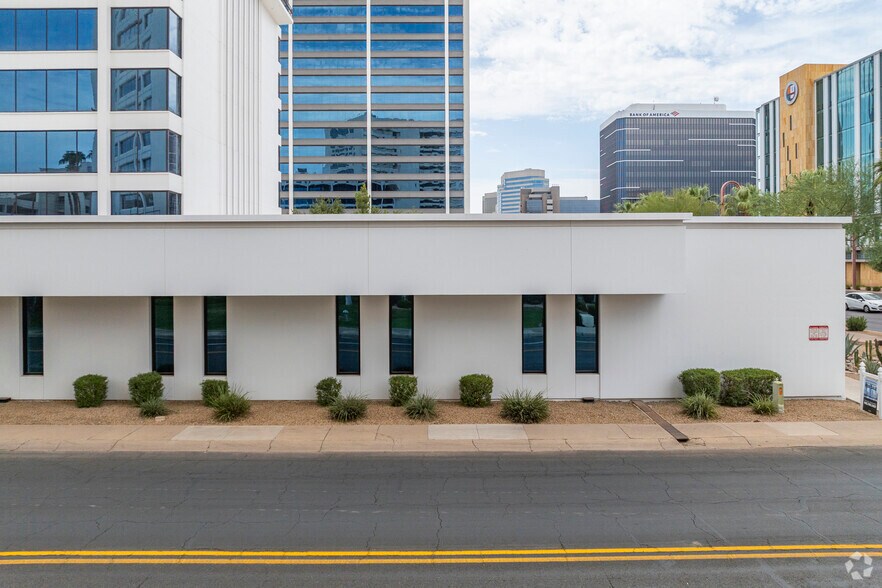 More Photos Of 3033 N Central Ave, Phoenix Office For Lease