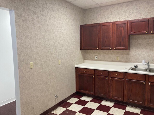 More Photos Of 6111 Heritage Park Dr, Chattanooga Office For Lease