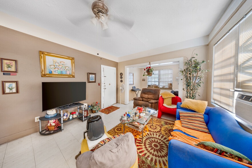 More Photos Of 1520 NW 1st St, Miami Apartments For Sale