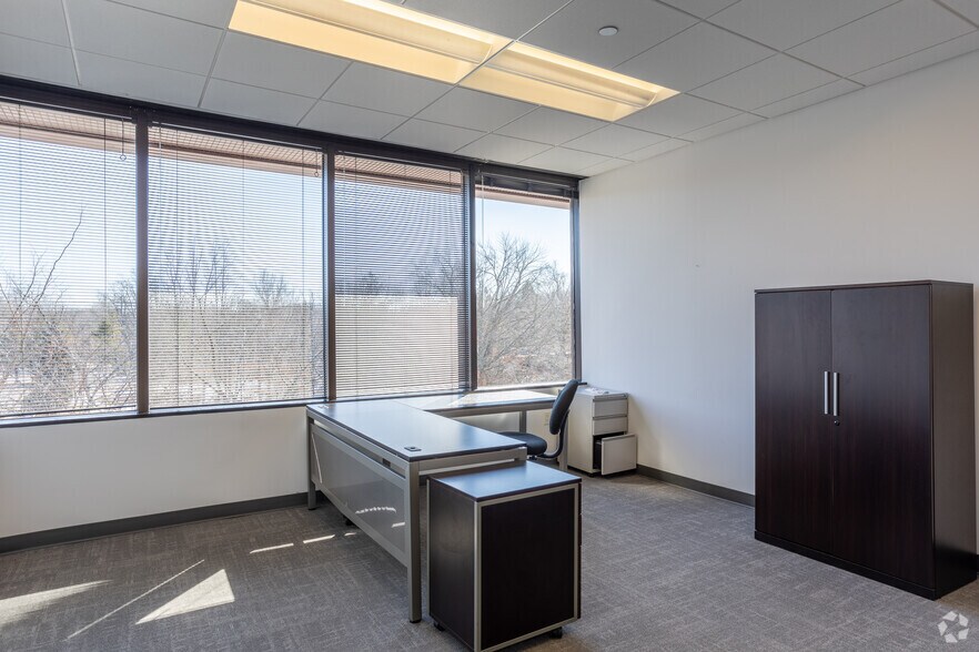 More Photos Of 187 Danbury Rd, Wilton Unknown For Lease