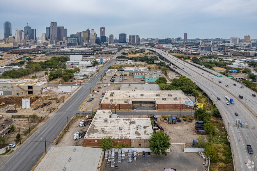 More Photos Of 1912 S Good Latimer Expy, Dallas Warehouse For Sale