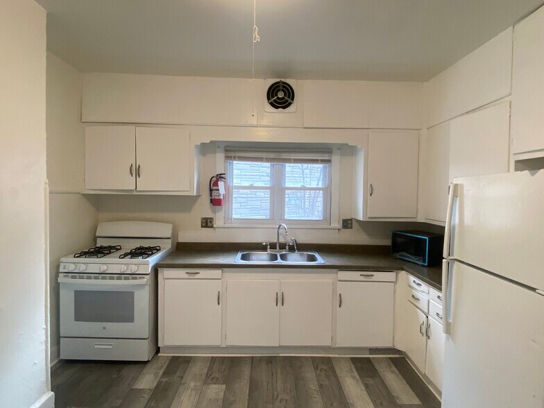 More Photos Of 116 Cook St, Ithaca Apartments For Sale