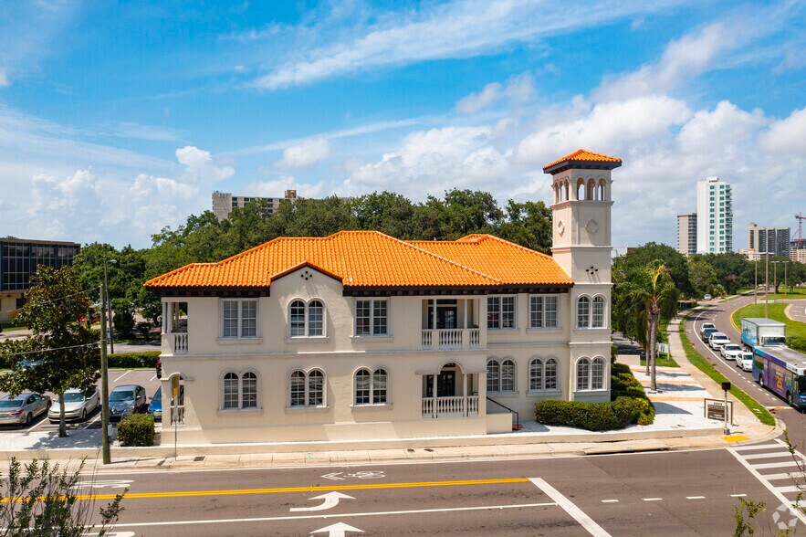 More Photos Of 2905 Bayshore Blvd, Tampa Office For Lease