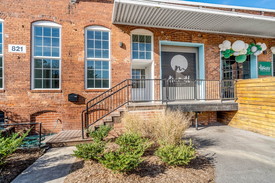 More Photos Of 825 Chattanooga Ave, Dalton Restaurant For Lease