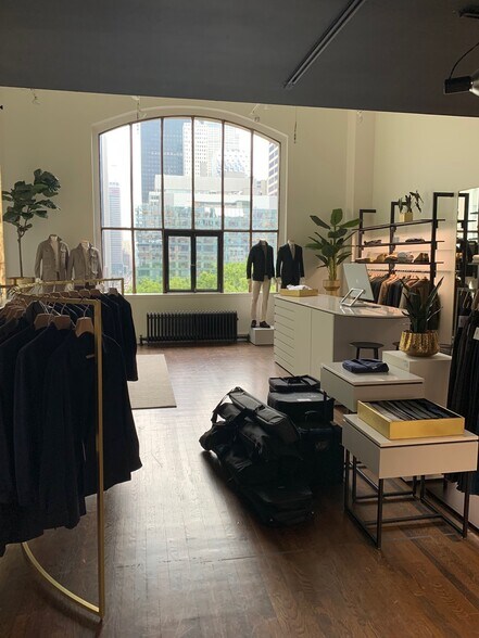 More Photos Of 80 W 40th St, New York Office For Lease