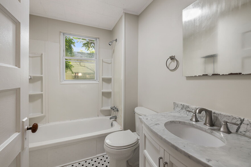 More Photos Of 295 E Chestnut St, Asheville Apartments For Sale