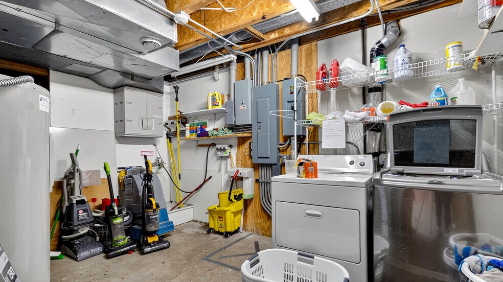 More Photos Of 1612 Truax Blvd, Eau Claire Daycare Center For Sale