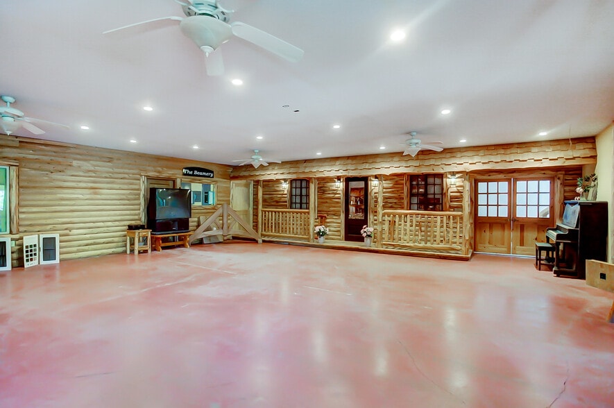 More Photos Of 530 Upper Lewisburg Salem Rd, Brookville Storefront Retail Office For Sale