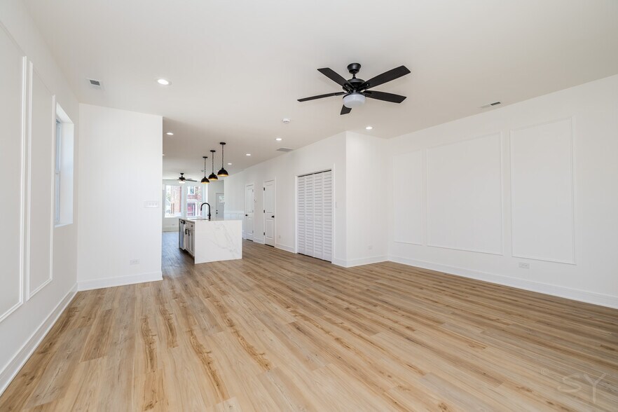 More Photos Of 544 Lawndale ave, Chicago Apartments For Sale