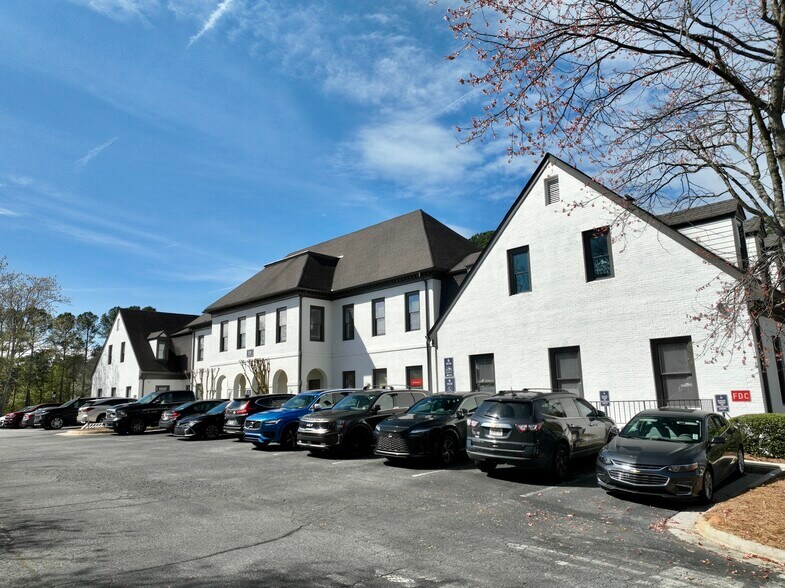 More Photos Of 1519 Johnson Ferry Rd, Marietta Office For Lease