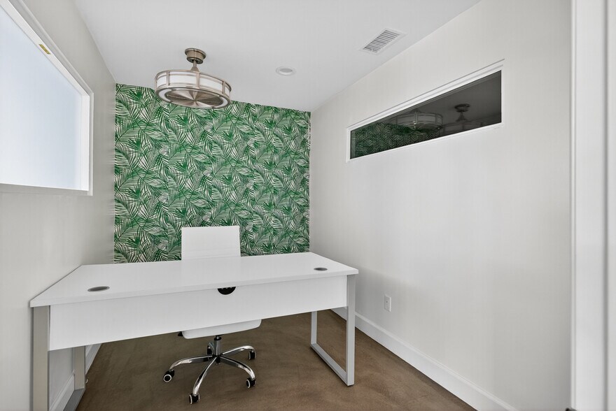 More Photos Of 401 Torrance Blvd, Redondo Beach Unknown For Lease