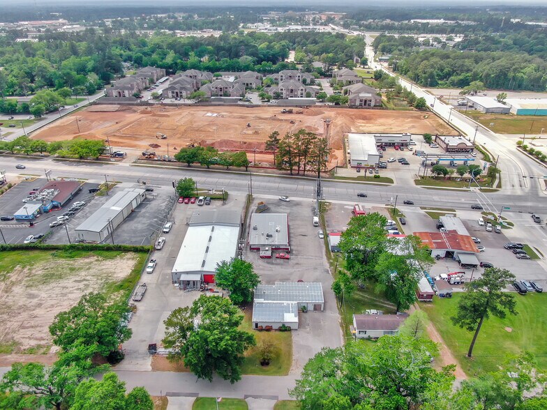 More Photos Of 1612 N Frazier St, Conroe Fast Food For Sale