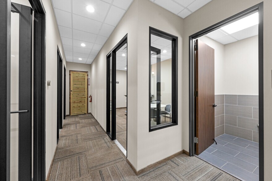More Photos Of 1300 Rayford Park Rd, Spring Light Distribution For Sale