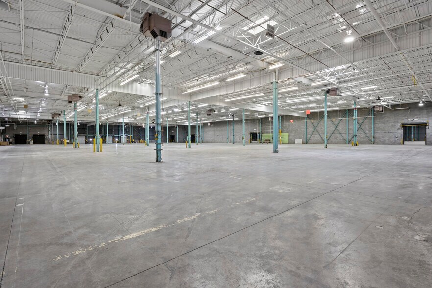 More Photos Of 700 Resende Rd, Webster Unknown For Lease