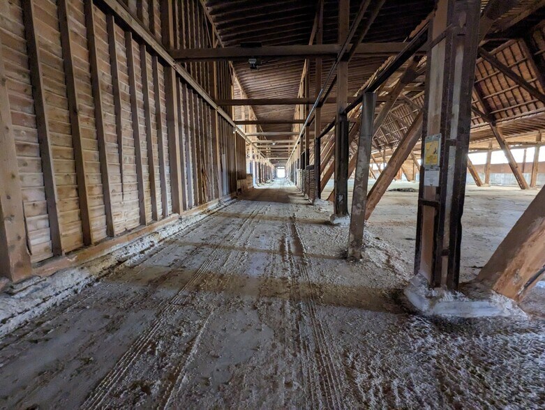 More Photos Of 610 Ross, Danville Manufacturing For Lease