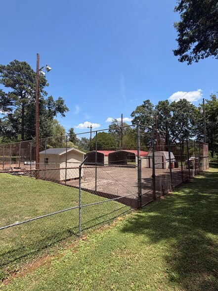 More Photos Of 15 School St, Taylors Warehouse For Lease