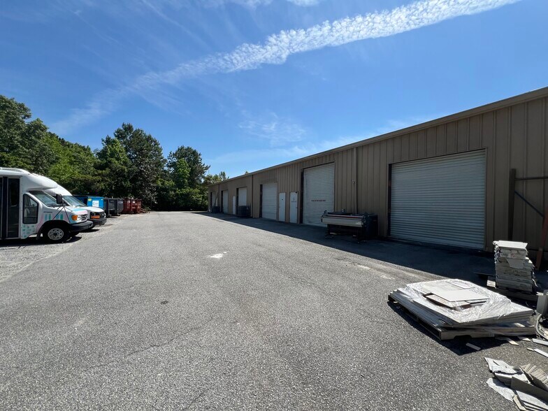 More Photos Of 6983 N Okatie Hwy, Ridgeland Light Distribution For Lease