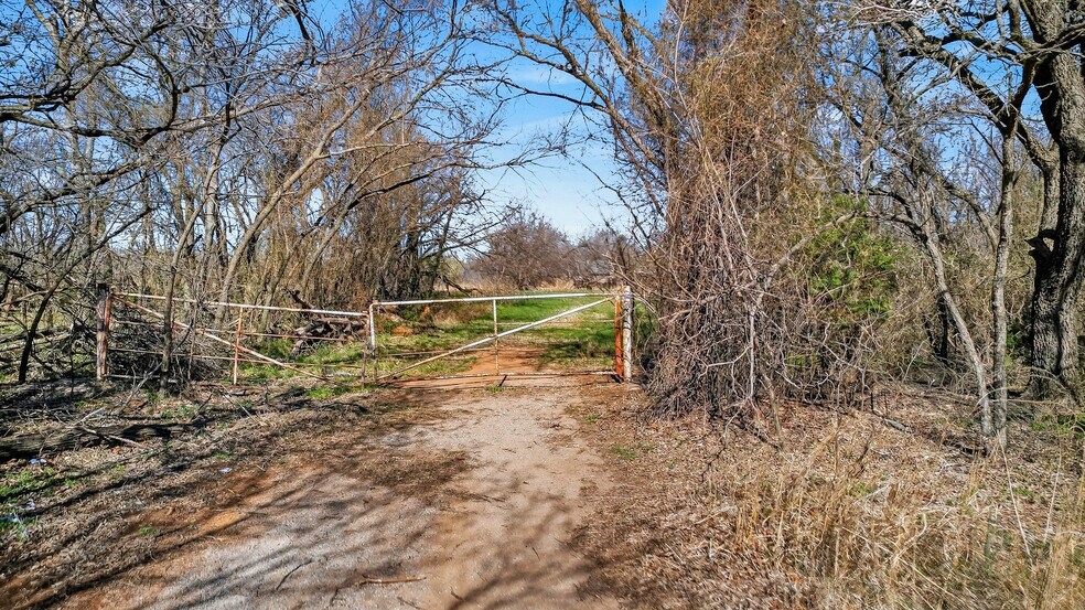 More Photos Of 0 Kelly Ave, Edmond Land For Sale