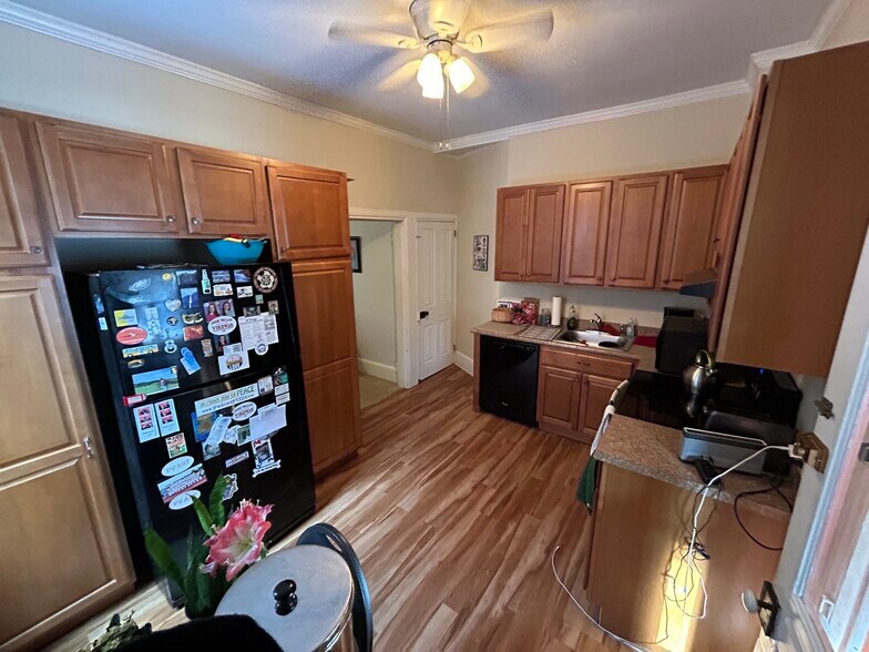 More Photos Of 566 Main St, Royersford Office For Sale