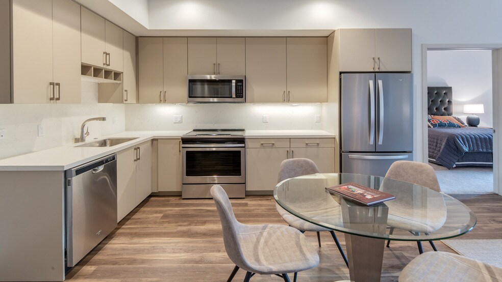 More Photos Of 378 Embarcadero W, Oakland Apartments For Lease