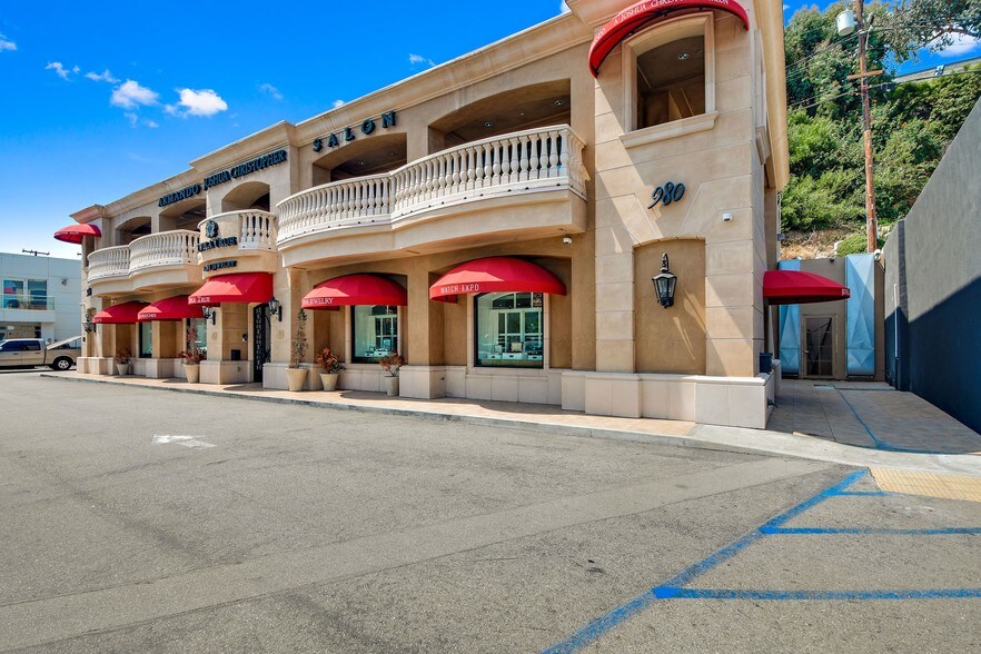 More Photos Of 980-982 W Coast Hwy, Newport Beach Loft Creative Space For Lease