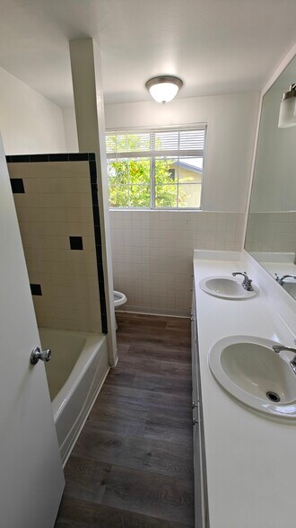 More Photos Of 13766 Paddock St, Sylmar Assisted Living For Lease