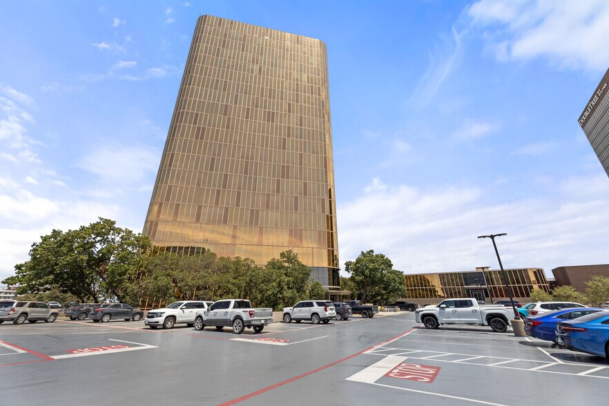 More Photos Of 8350 N Central Expy, Dallas Unknown For Lease