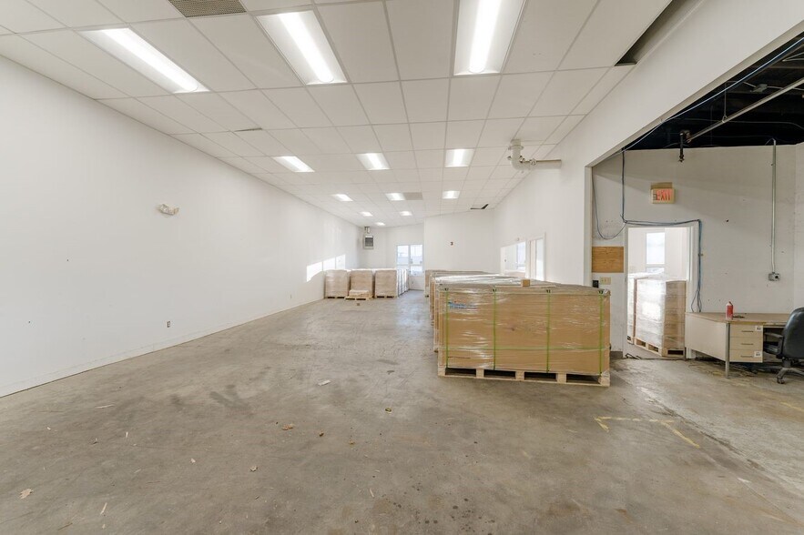 More Photos Of 840 Cumberland Hill Rd, Woonsocket Warehouse For Sale