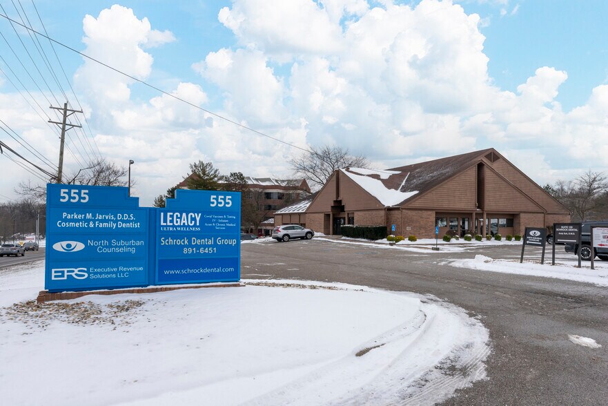 More Photos Of 555 W Schrock Rd, Westerville Medical For Sale