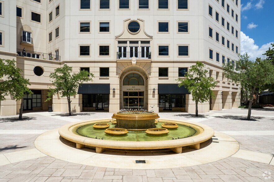 More Photos Of 800 S Douglas Rd, Coral Gables Unknown For Lease