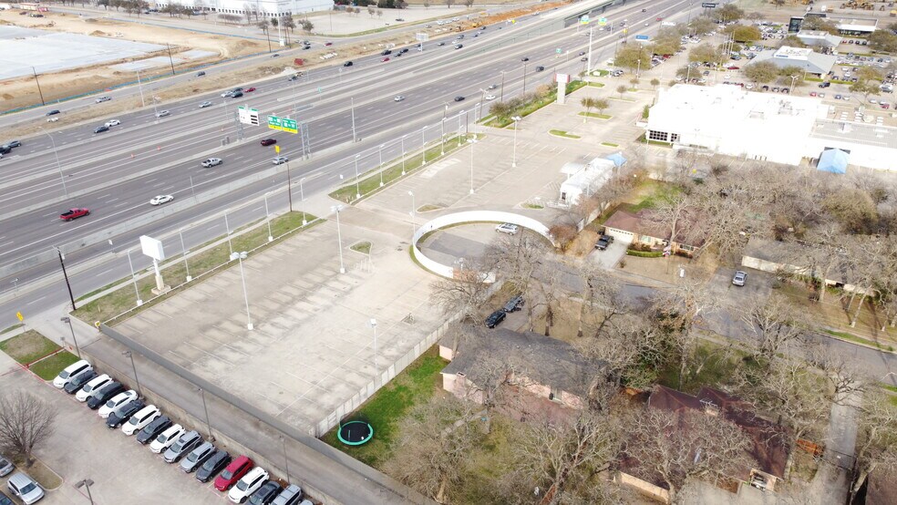 More Photos Of 1700 E Airport Fwy, Irving Auto Dealership For Sale