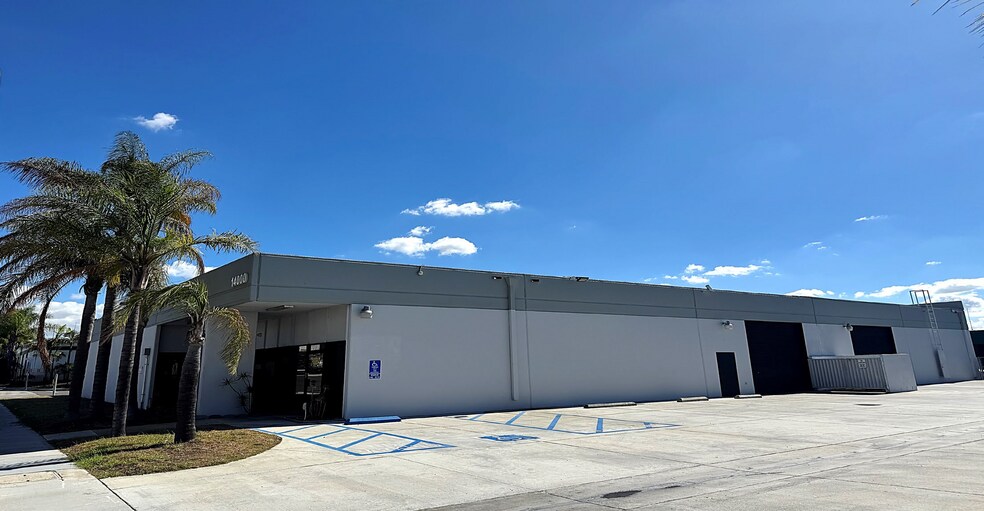 More Photos Of 14000 Rosecrans Ave, Santa Fe Springs Warehouse For Lease
